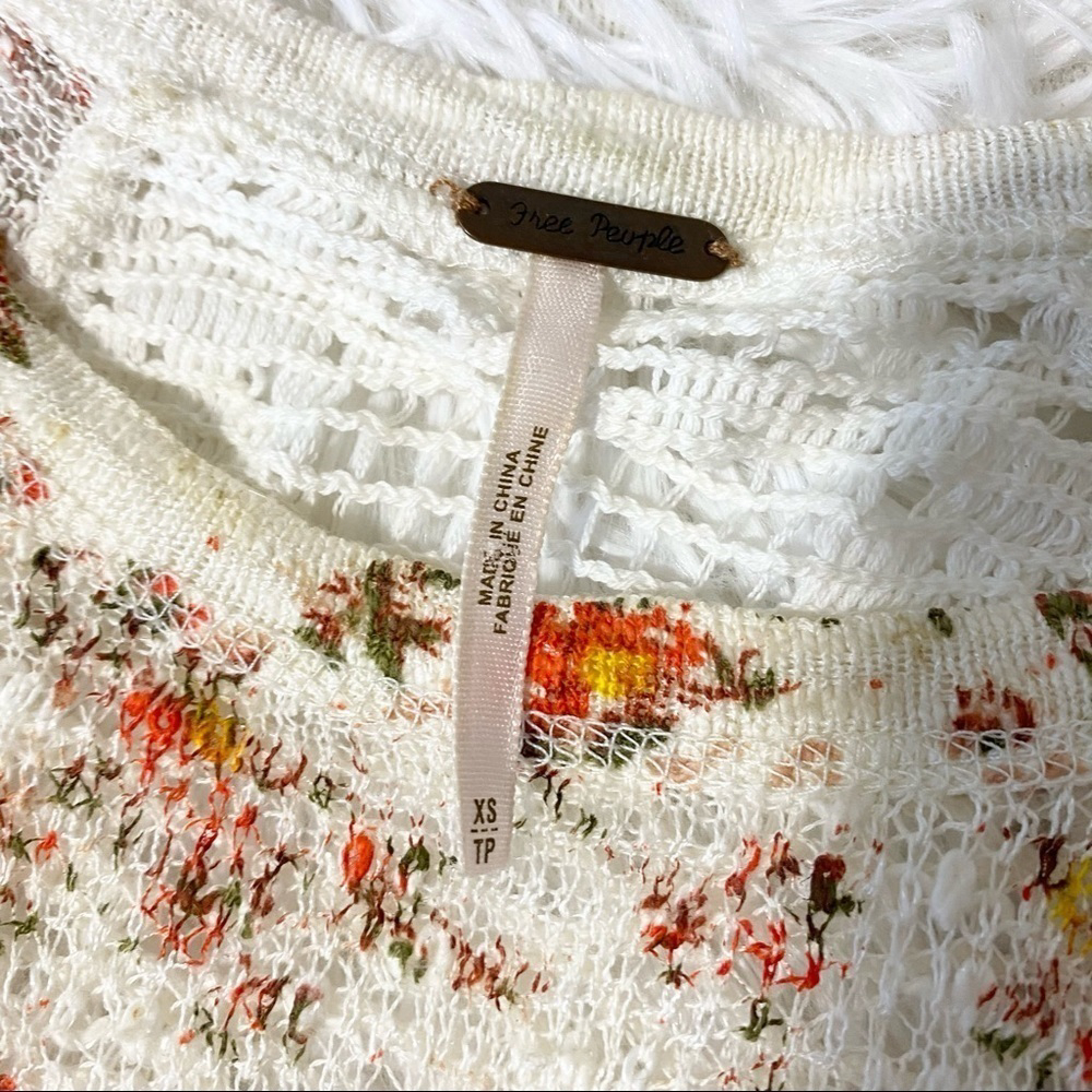 FREE People short sleeve knit top crochet sheer back top tunic size xs - Picture 5 of 8